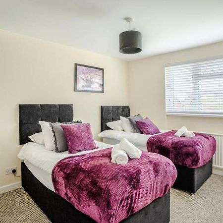 Off Road Parking, Smart Tv In Each Room! Swansea Dış mekan fotoğraf