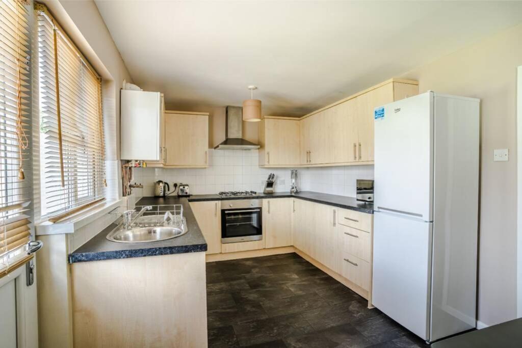Off Road Parking, Smart Tv In Each Room! Swansea Dış mekan fotoğraf